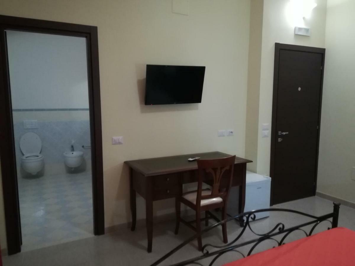 Guest House Capitan Libeccio Тропея Экстерьер фото